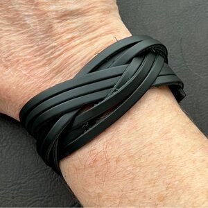 🟦SALE🟦 NEW Artisan made genuine leather bracelet